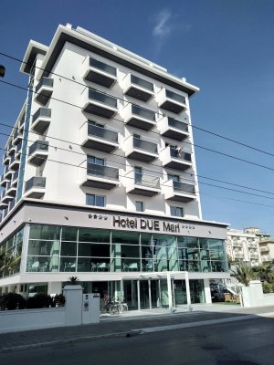 Hotel Due Mari s bazénem Rimini Miramare