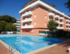 Residence  Ghirlandina s bazénem PSM