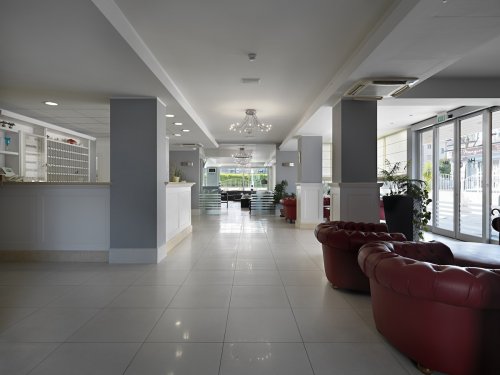 Hotel Miami s bazénem