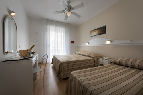 Hotel Miami s bazénem