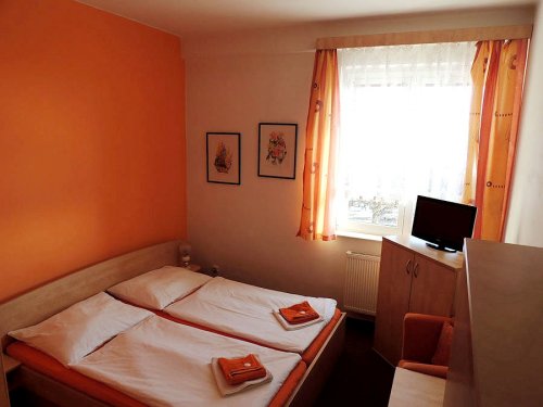 Autobusový pobytově poznávací zájezd na Domažlicko - Hotel Sádek