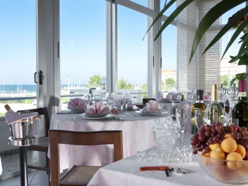 Hotel Cormoran s bazénem