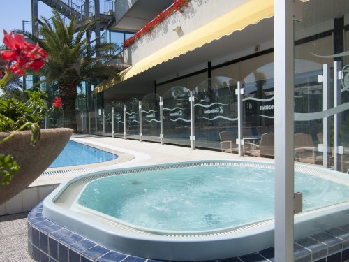 Hotel Cormoran s bazénem