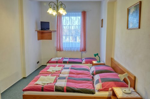 Autobusový zájezd za krásou a pohodou jižních Čech - Borovany -Hotel Alf