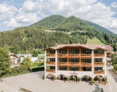 Wirtshaushotel Alpenrose  - San Lorenzo di Sebato