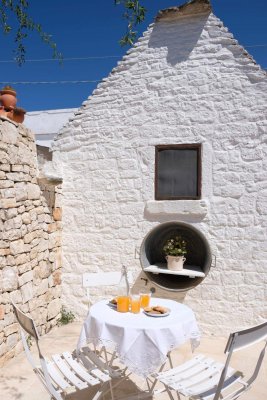 Trulli Holiday Village - Alberobello