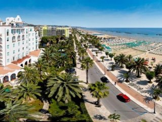 Grand Excelsior Grand Excelsior