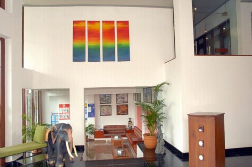 CAMELOT BEACH HOTEL 3