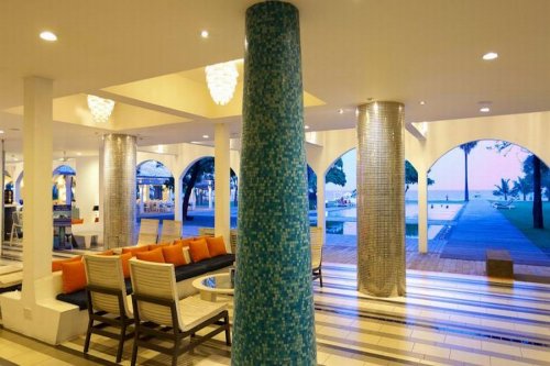 TRINCO BLU BY CINNAMON 4