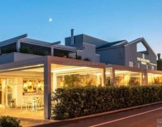 The Green Park Hotel