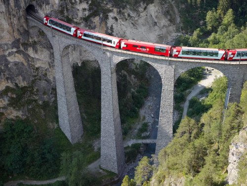 Gotthard Panorama, Bernina a Glacier Express /