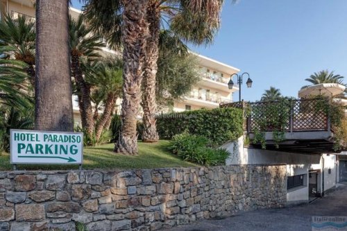 Hotel Paradiso