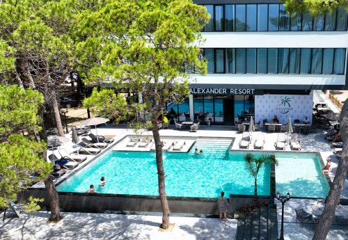Albánie - Hotel Alexander Resort