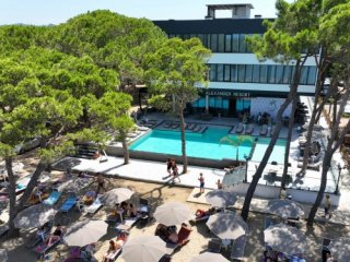 Albánie - Hotel Alexander Resort Albánie - Hotel Alexander Resort