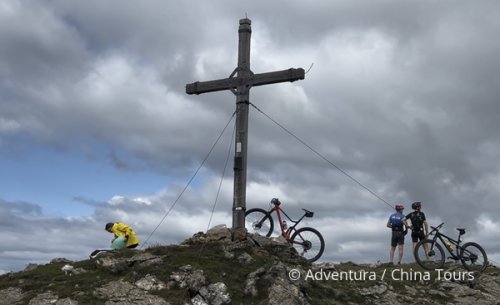 Sextenské Dolomity na kole