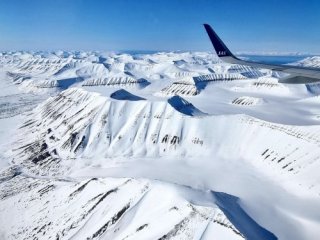 ŠPICBERKY - TURISTIKA ZA POLÁRNÍHO DNE