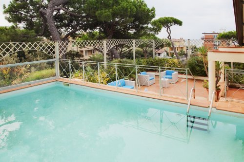 Hotel Mignon s bazénem