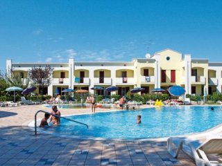 Villaggio Calycanthus s bazénem Bibione