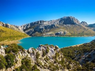 Mallorca s turistikou - nedotčená příroda