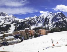 Almresort Sonnenalpe se skipasem