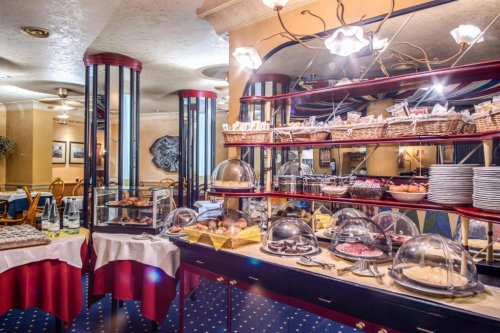 Hotel Auriga 4, Miláno - letecky z Brna, 4 dny