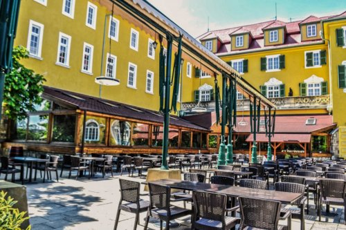 Hunguest Hotel Eger & Park