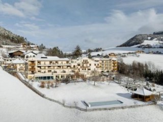 Hotel Mirabell Alpine Garden Resort & Spa