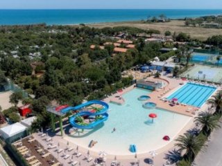 Kemp La Risacca Family Collection