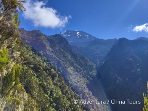 Tanzanie – silvestrovský výstup na Kilimandžáro
