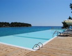 Crvena Luka Resort (apartmány)