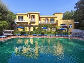 Hotel Cleopatra s bazénem Hotel Cleopatra s bazénem