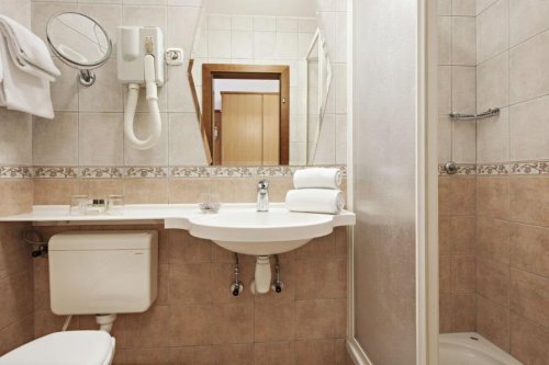 Wellness pobyt s dopravou a polopenzí ve slavných Terme 3000 – Hotel Termal