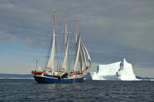 Northeast Greenland, Fly & Sail (s/v Rembrandt van Rijn)