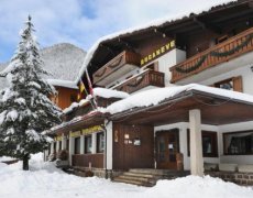 Hotel Bucaneve