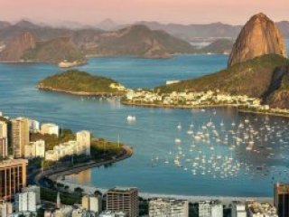 Brazílií Křížem Krážem