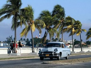 PRONÁJEM VOZU NA KUBĚ + LETENKA PRAHA - HAVANA - PRAHA 
