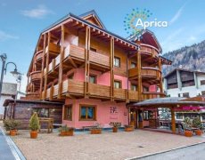 6denní zájezd (denní přejezd) s dopravou, polopenzí a skipasem v ceně – hotel Arisch