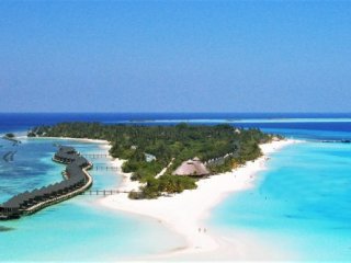 Kuredu Island Resort, Maledivy-Lhaviyani atol - Beach Villa