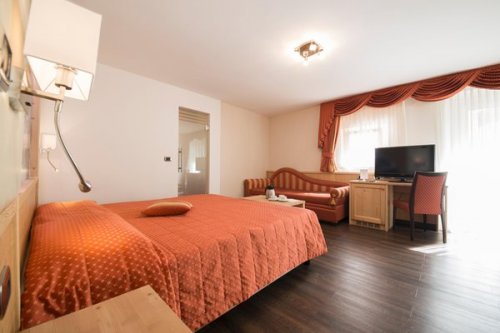 Hotel Touring