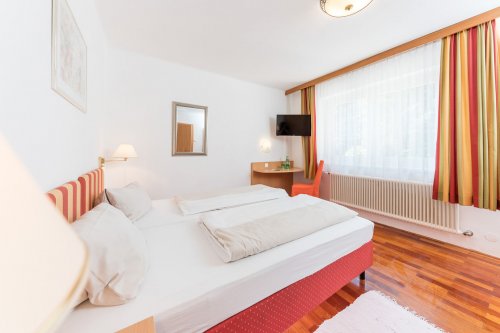 Hotel Zur Post Döbriach