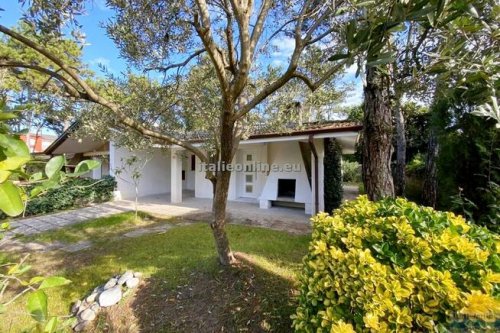 Villa Angi