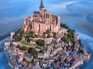 Francie - Normandie a Bretaň, 2026, letecky Francie - Normandie a Bretaň, 2026, letecky