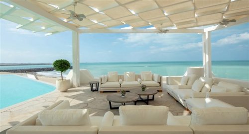 Anantara Santorini Abu Dhabi Retreat