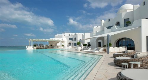 Anantara Santorini Abu Dhabi Retreat