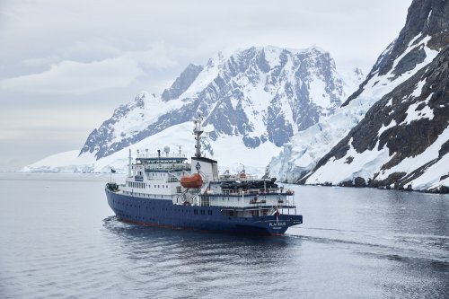 Spitsbergen, Northeast Greenland & Scoresby Sund, Including Long Hikes (m/v Plancius)