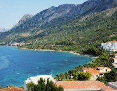 Gradac - studia a apartmány - busem