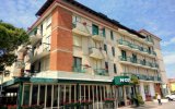 Katalog zájezdů, Hotel Harry's