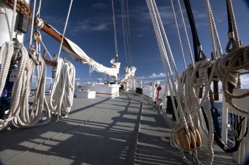 Northeast Greenland, Fly & Sail (s/v Rembrandt van Rijn)