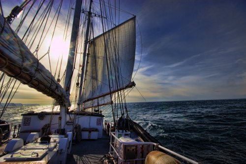 Northeast Greenland, Fly & Sail (s/v Rembrandt van Rijn)
