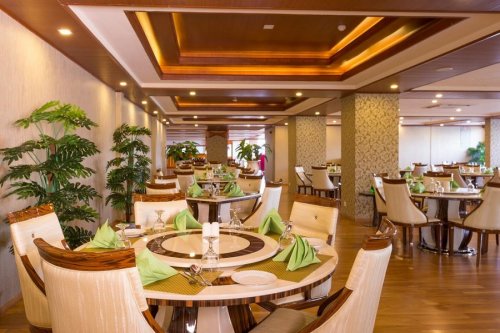 THE GRAND KANDYAN HOTEL 5